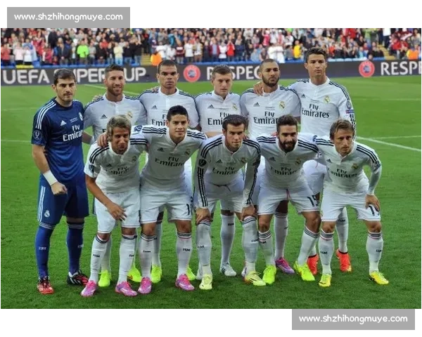 张昱杰护腿板暗藏全家福密码 训练预演助其中超关键破门 张昱杰护腿板暗藏全家福密码 训练预演助其中超关键破门