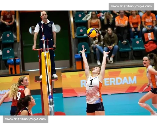 女接待员怒闯德国 U21 大巴!15 个啤酒杯引发跨国风波 女接待员怒闯德国 U21 大巴!15 个啤酒杯引发跨国风波