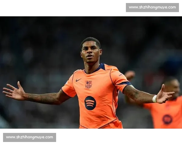 拉什福德转会巴萨倒计时？曼联 3000 万欧标价难倒西甲豪门，球员自降薪资表忠心